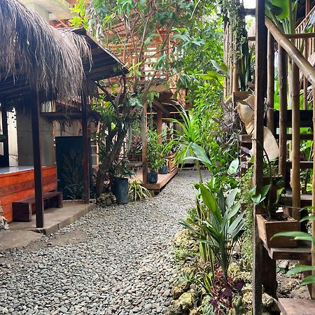 Wave Retreat Hostel General Luna  Exterior foto