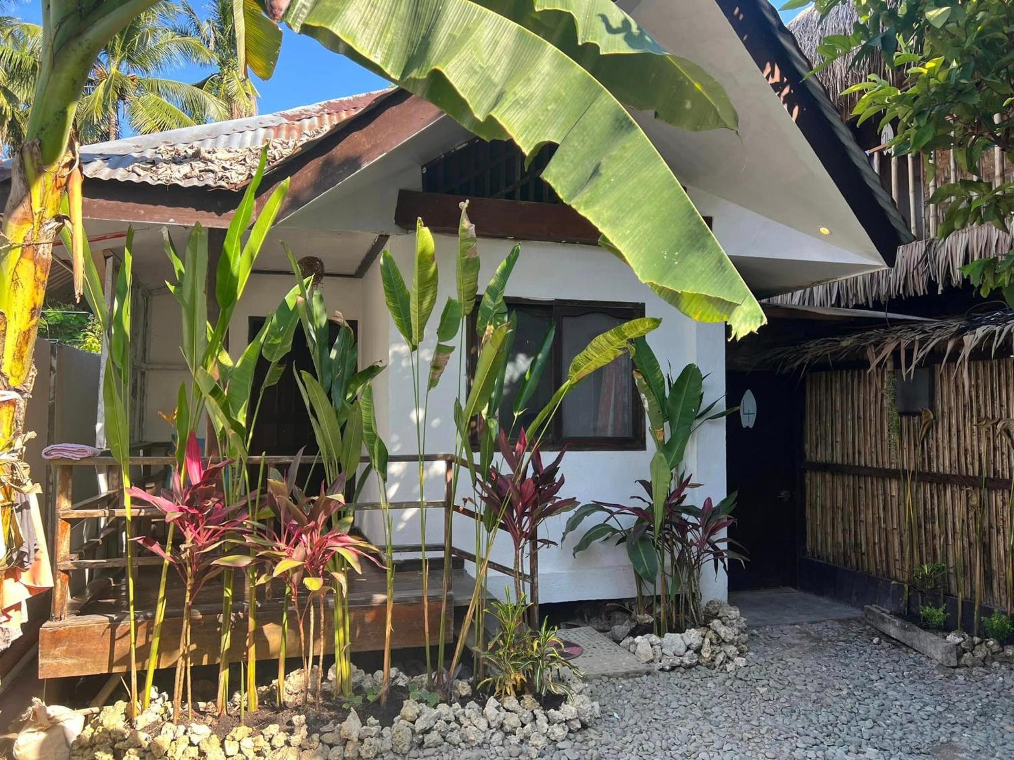 Wave Retreat Hostel General Luna  Exterior foto