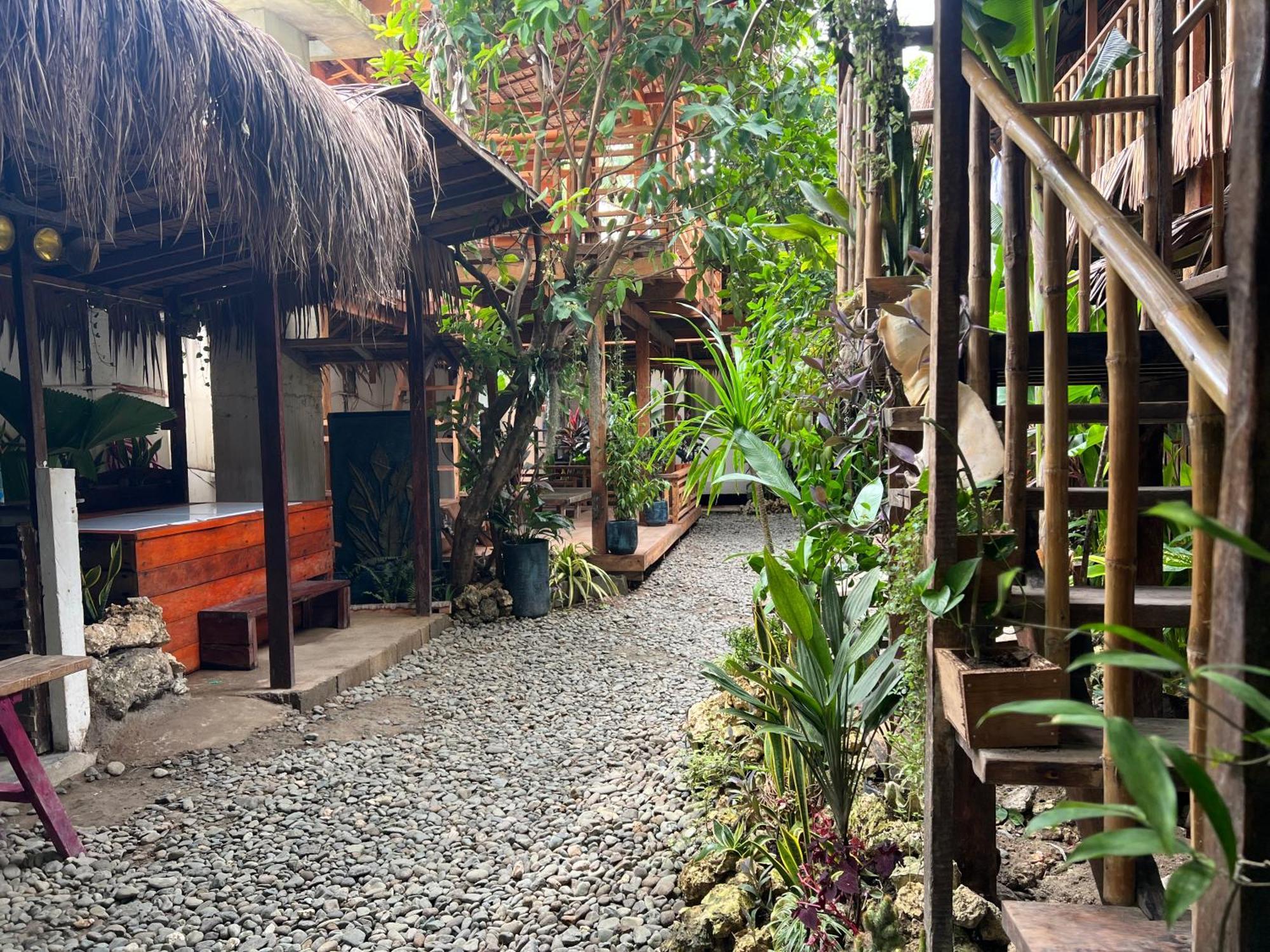 Wave Retreat Hostel General Luna  Exterior foto